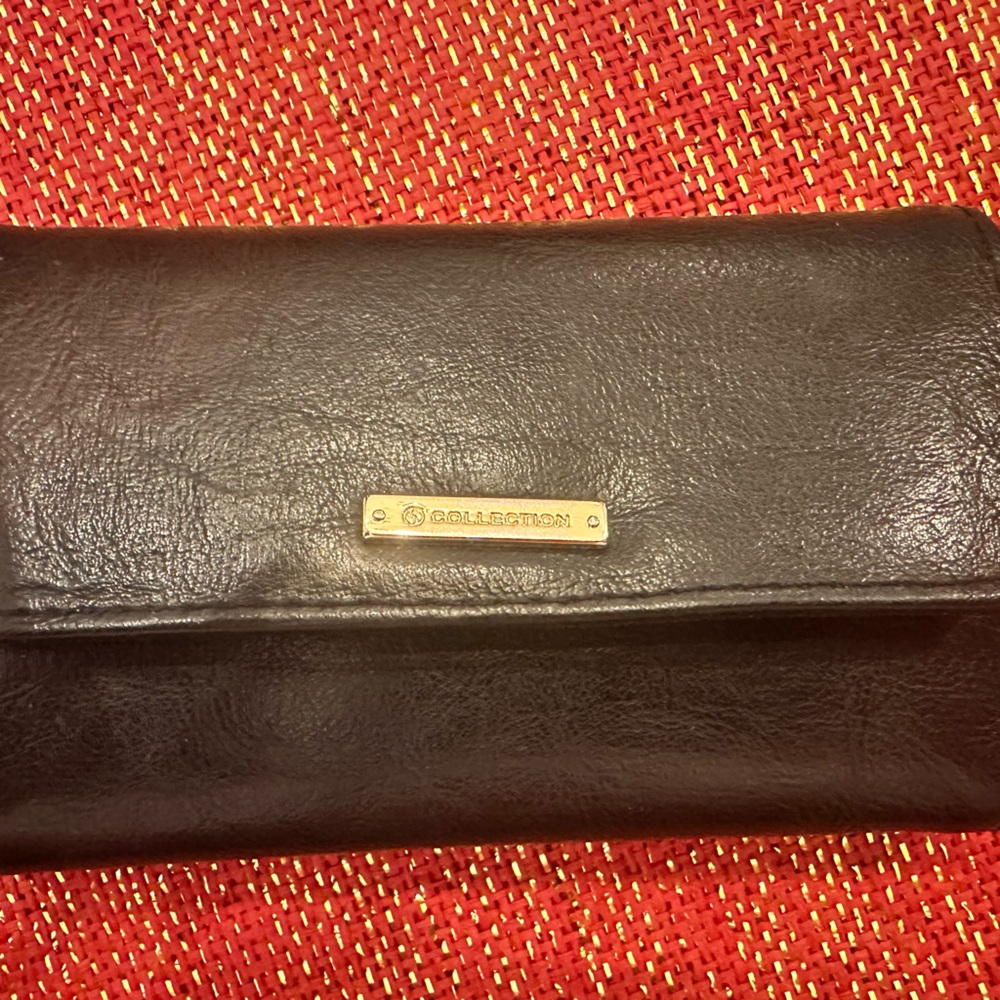 Cute basic black wallet